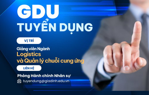 Chuyên viên logistics làm việc tại văn phòng