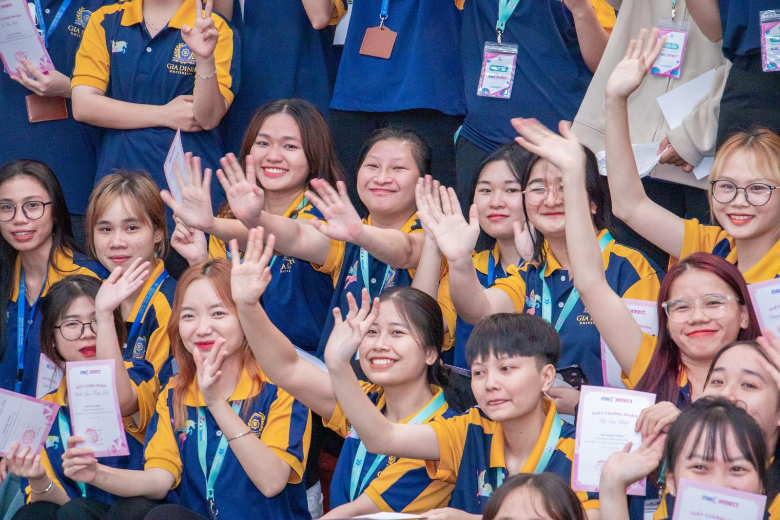 Các ngành học phù hợp để trở thành chuyên viên quản lý đơn hàng