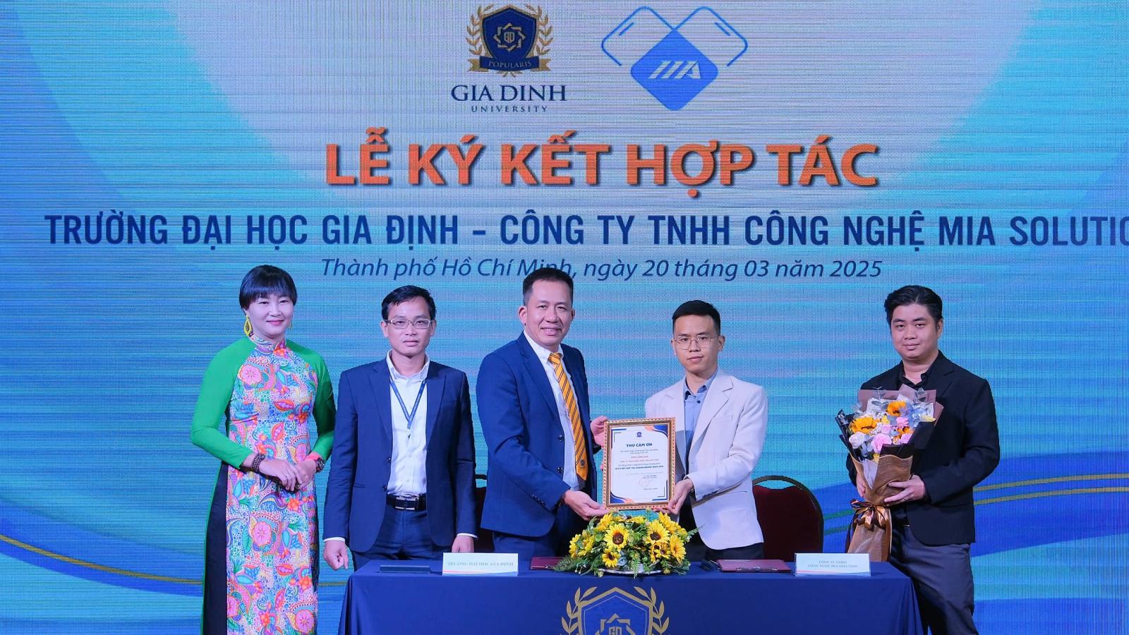 Logo của các công ty logistics hàng đầu Việt Nam tham gia chương trình hợp tác với sinh viên.