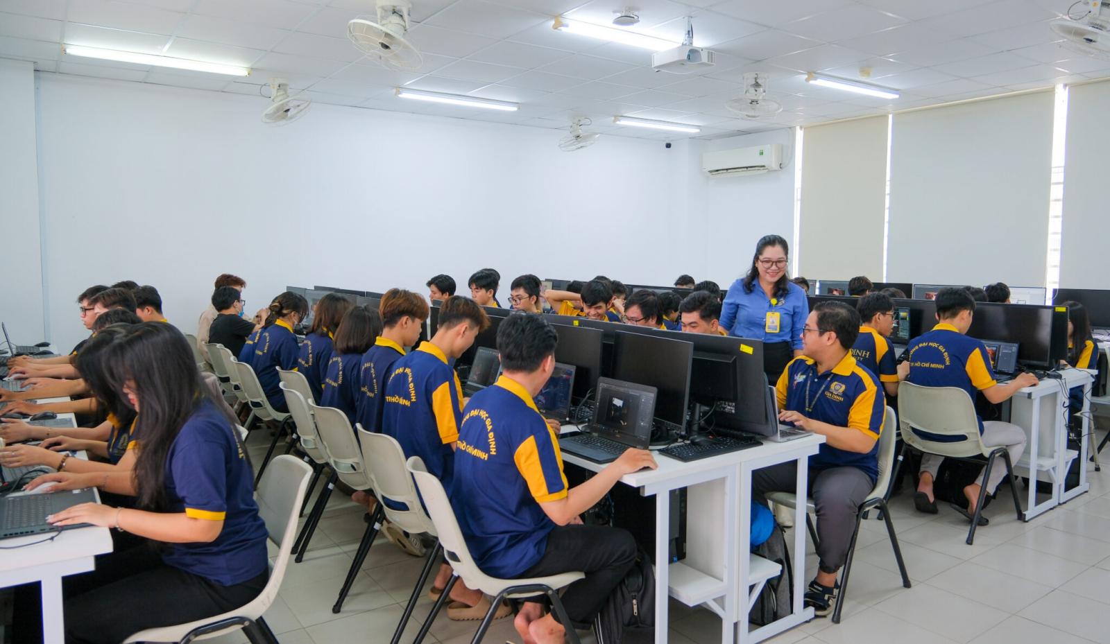 Lợi ích khi đầu tư vào chương trình đào tạo kỹ năng phân tích số liệu