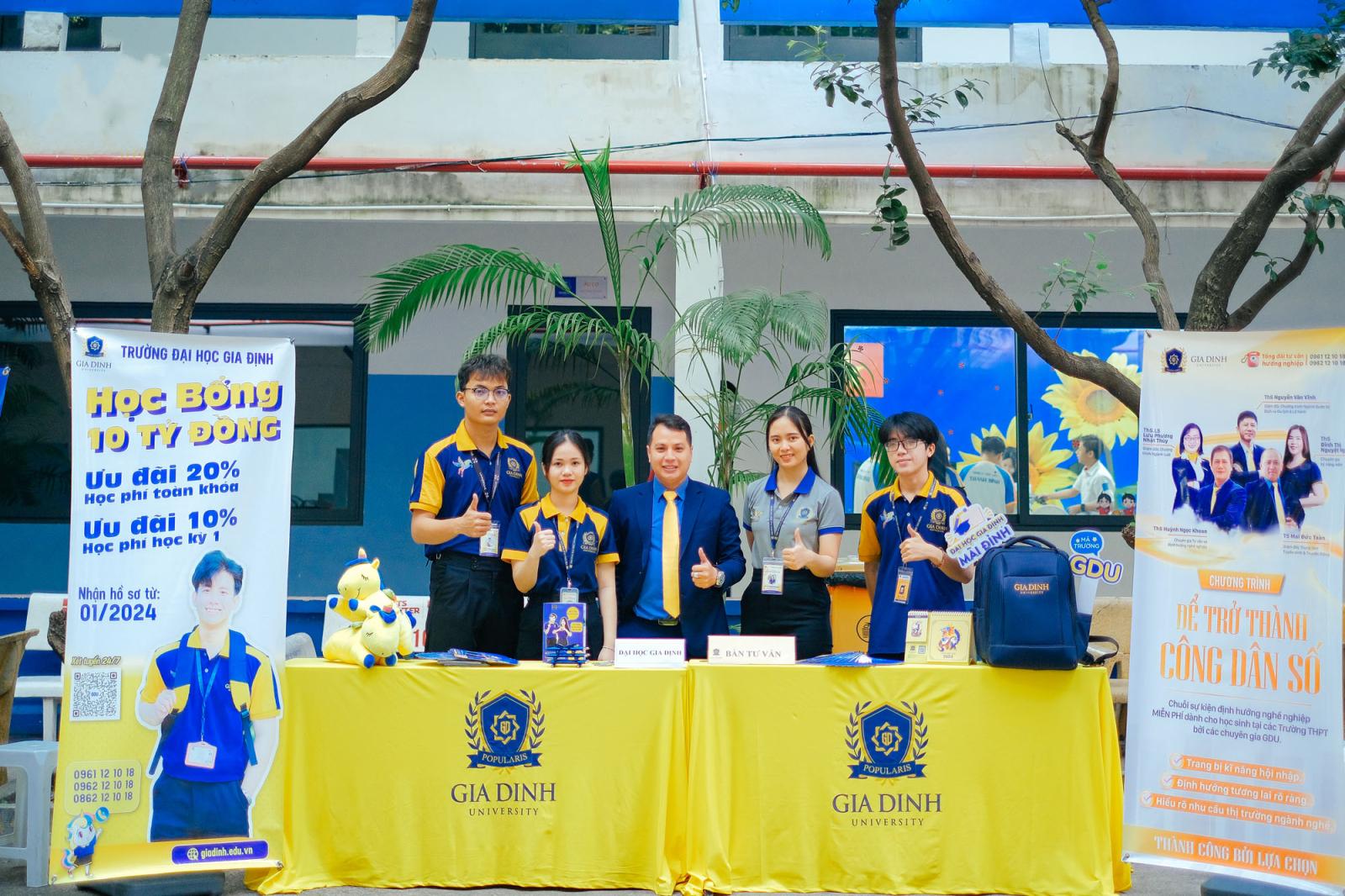 Lựa chọn hình thức đào tạo giao tiếp logistics phù hợp với nhu cầu và ngân sách của doanh nghiệp.