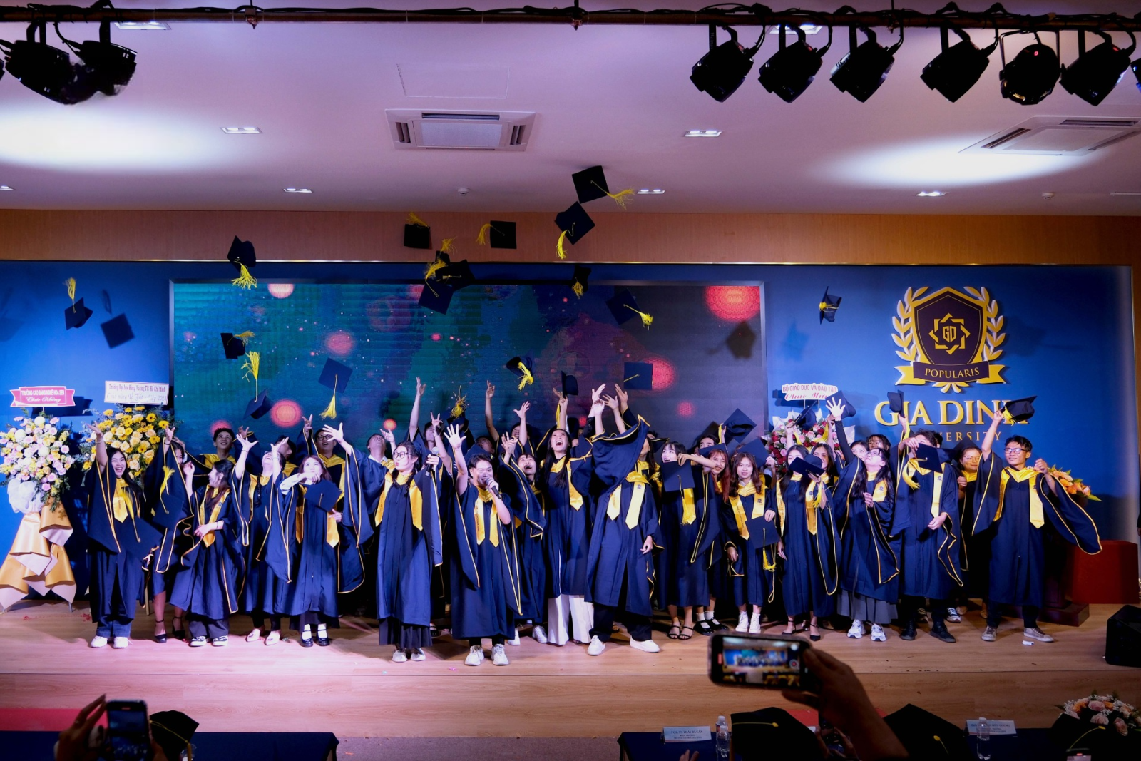 Môi trường học tập cởi mở và đổi mới, nơi sinh viên được khuyến khích sáng tạo