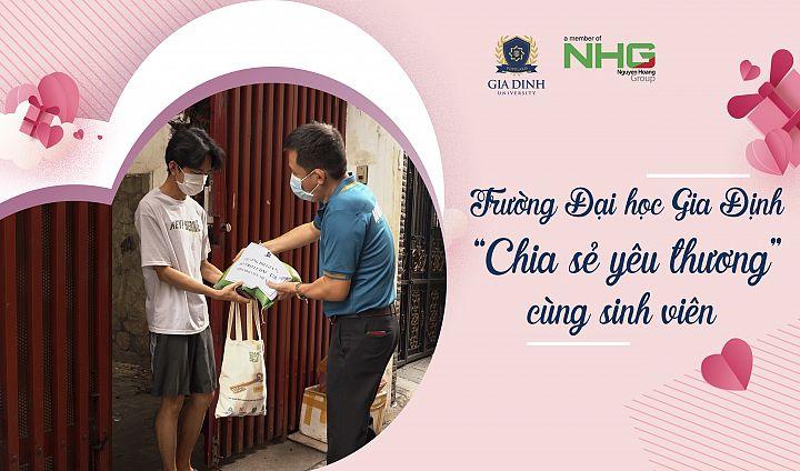 nhan-vien-kho-su-dung-phan-mem-quan-ly-kho