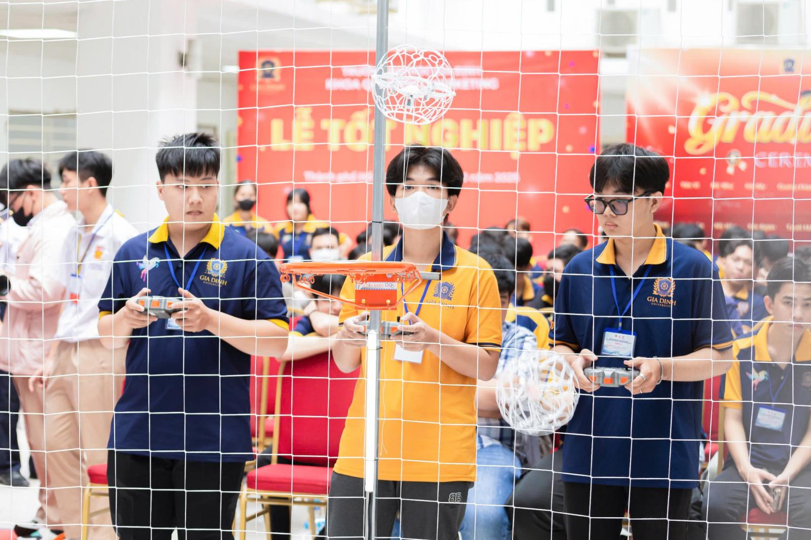 Sinh viên tự tin và tràn đầy động lực sau khi tham gia hội thảo việc làm